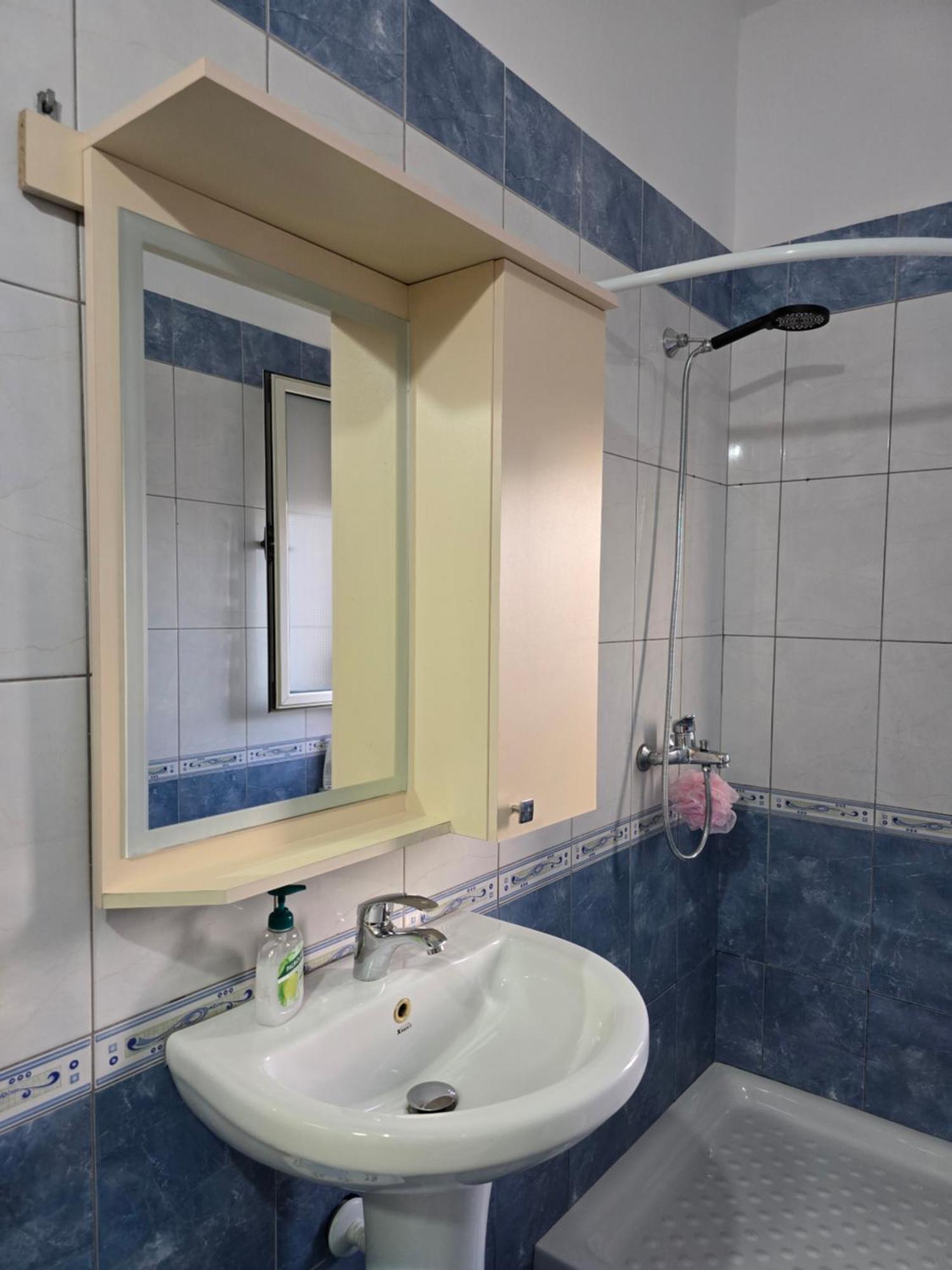 Modern , Quiet , Family Friendly & Fully Furnished Apartment Vlorë Exterior foto